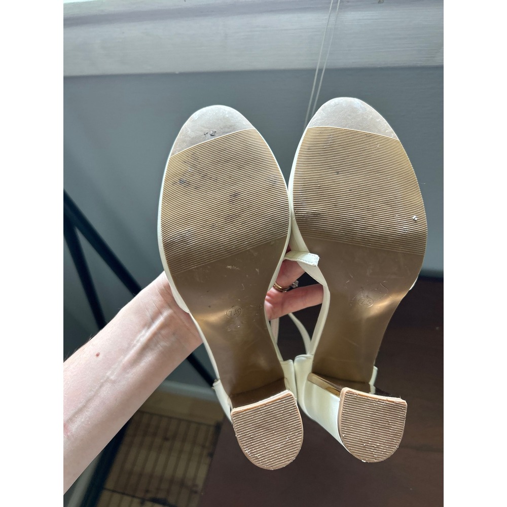 Lulus Elsi Cream Vegan Leather Ankle Strap Block Heels Gold Detail Size 7.5 - Picture 3 of 5